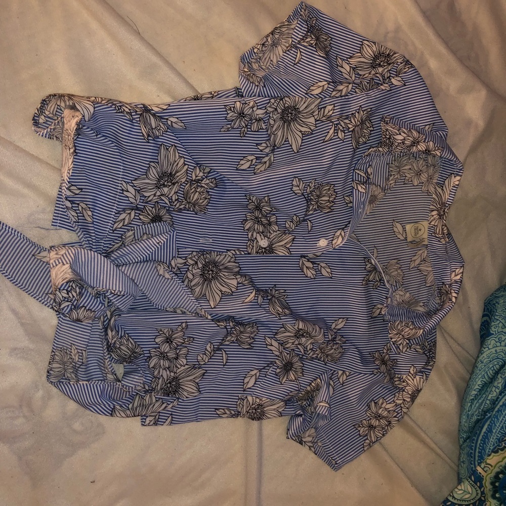 Button up ladies shirt